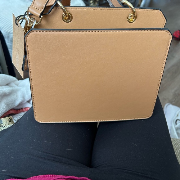 Steve Madden Tan Crossbody Bag with pouch - Picture 2 of 9